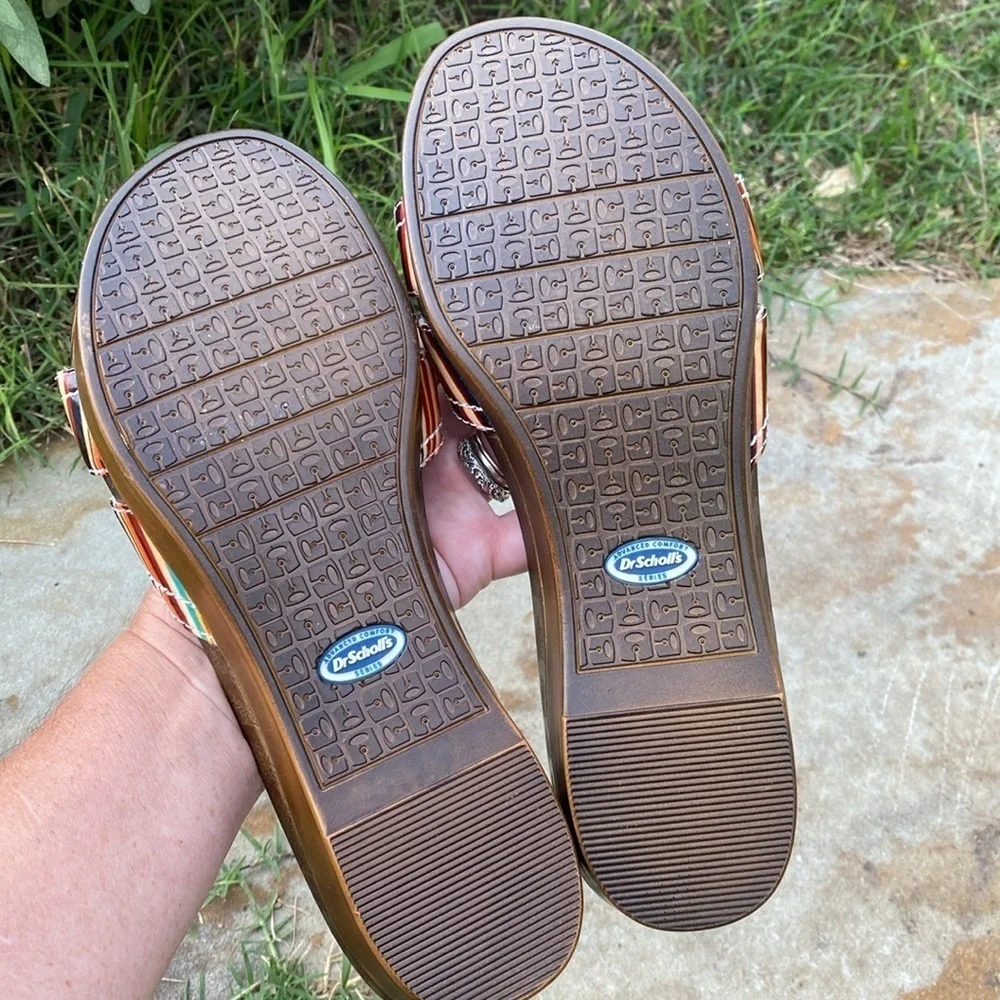 Dr. Scholls faux wood slip on sandals colorful stripe gold tone buckle womens 9